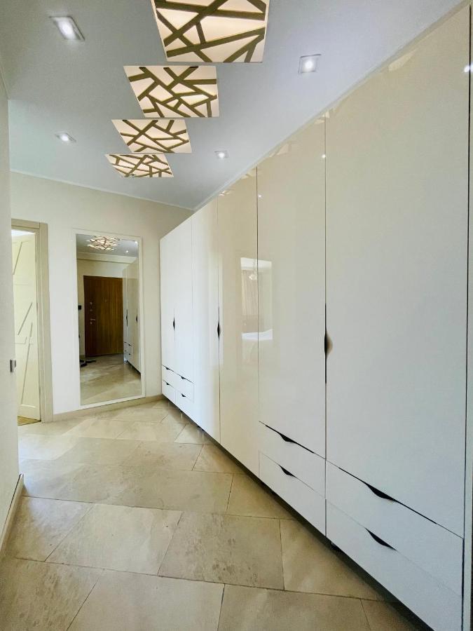 Balmaral Apart Hotel Батумі Екстер'єр фото
