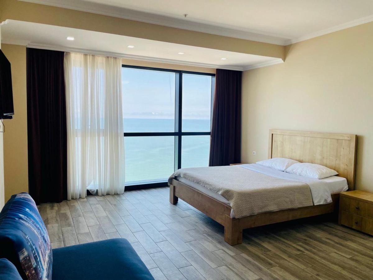 Balmaral Apart Hotel Батумі Екстер'єр фото