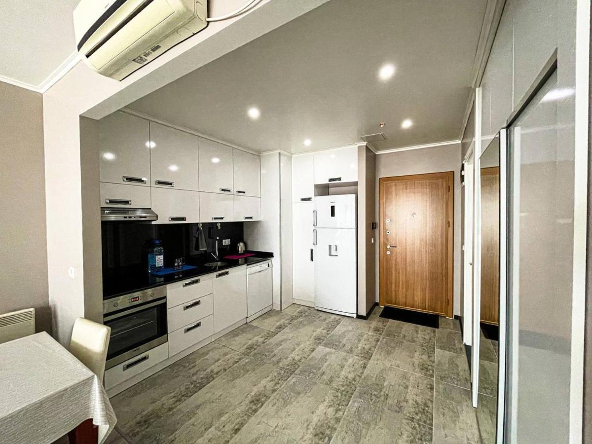 Balmaral Apart Hotel Батумі Екстер'єр фото