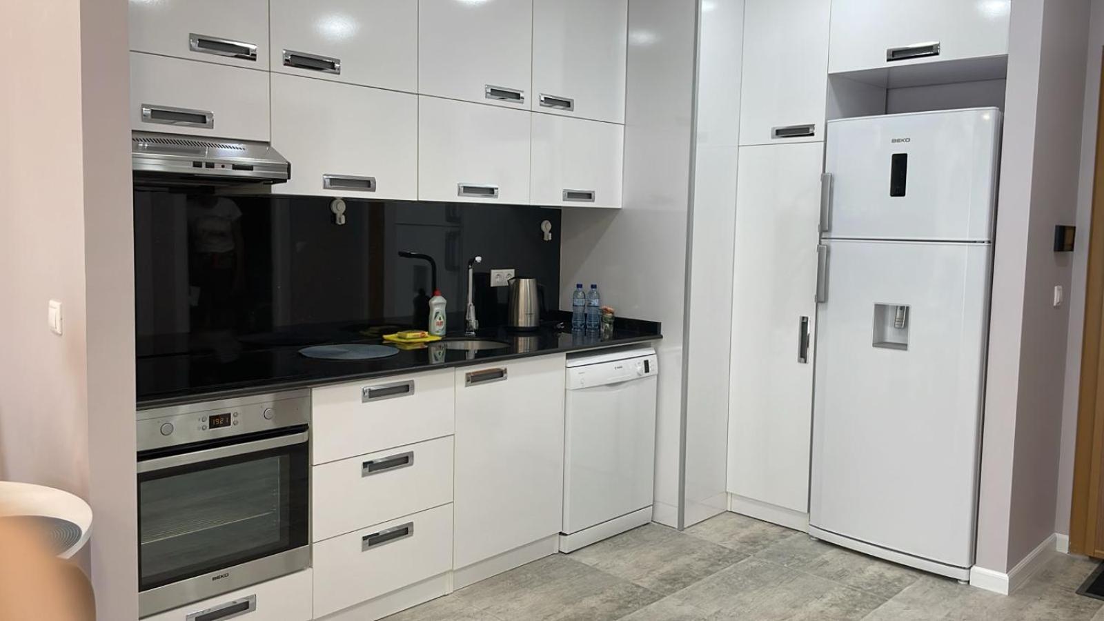 Balmaral Apart Hotel Батумі Екстер'єр фото