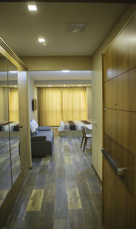 Balmaral Apart Hotel Батумі Екстер'єр фото
