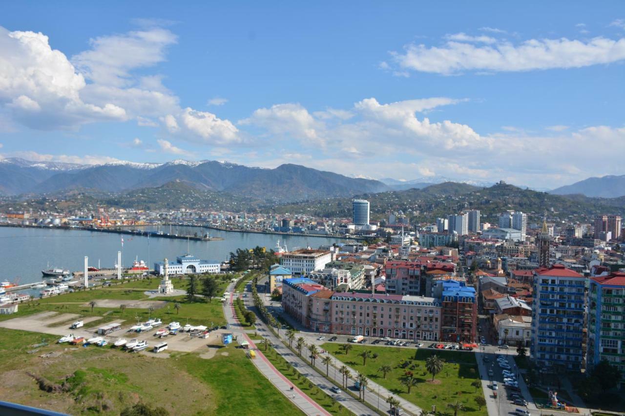 Balmaral Apart Hotel Батумі Екстер'єр фото
