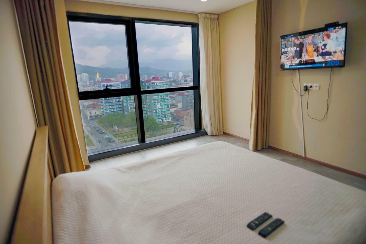 Balmaral Apart Hotel Батумі Екстер'єр фото