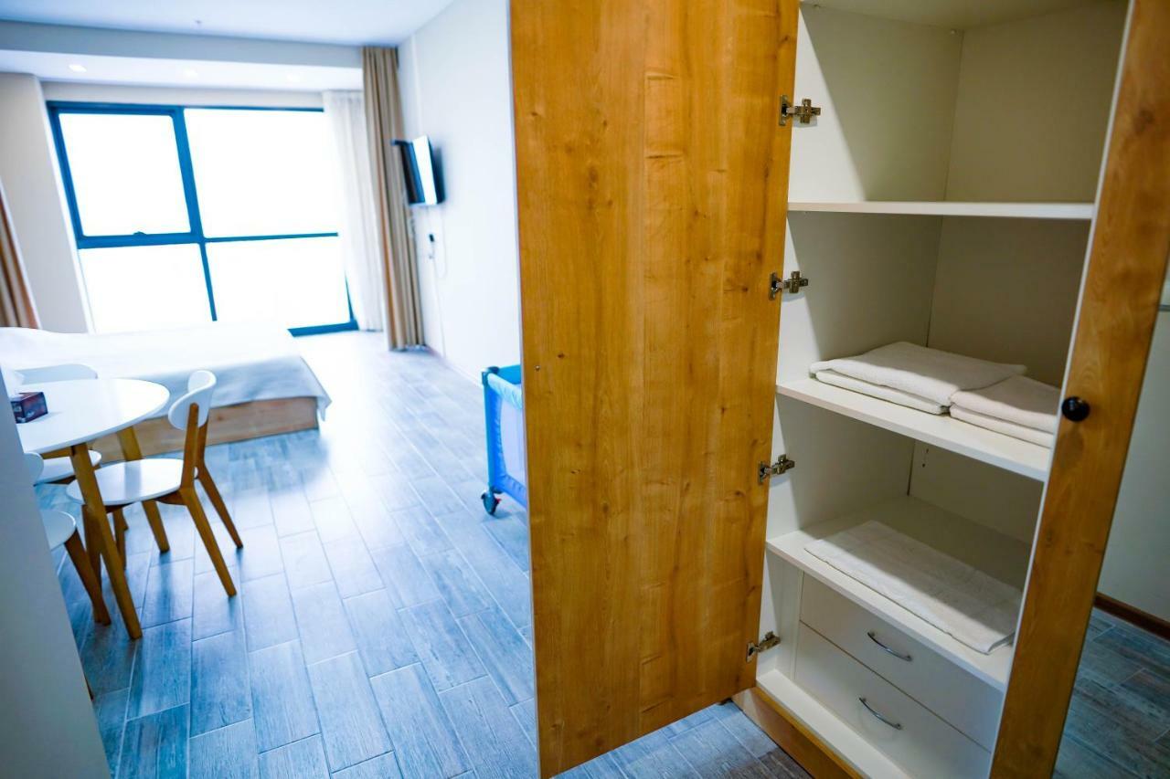 Balmaral Apart Hotel Батумі Екстер'єр фото