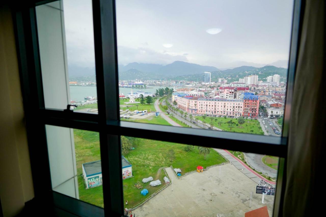 Balmaral Apart Hotel Батумі Екстер'єр фото